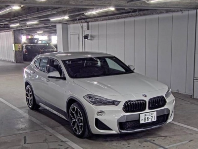 BMW X2
