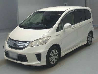 HONDA FREED HYBRID