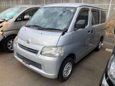 TOYOTA TOWN ACE VAN