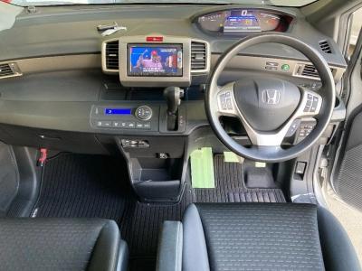 HONDA FREED SPIKE HYBRID