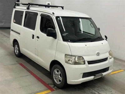 TOYOTA LITE ACE VAN