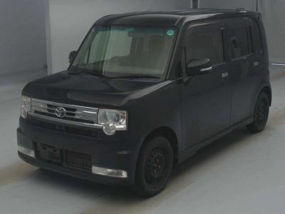 TOYOTA PIXIS SPACE