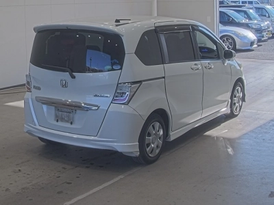 HONDA FREED HYBRID