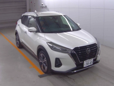 NISSAN KICKS