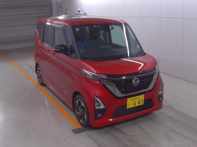 NISSAN ROOX