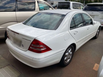 MERCEDES BENZ C CLASS