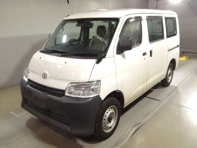 TOYOTA TOWN ACE VAN