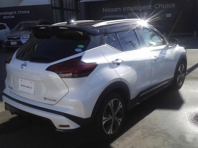 NISSAN KICKS