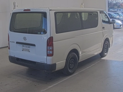 TOYOTA REGIUS ACE