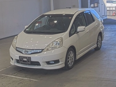 HONDA FIT SHUTTLE HYBRID