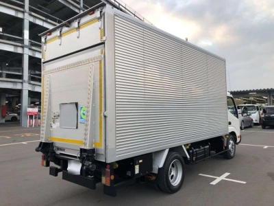 TOYOTA DYNA TRUCK