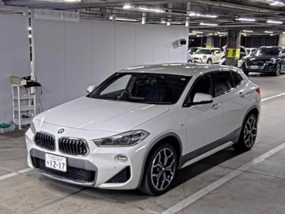 BMW X2
