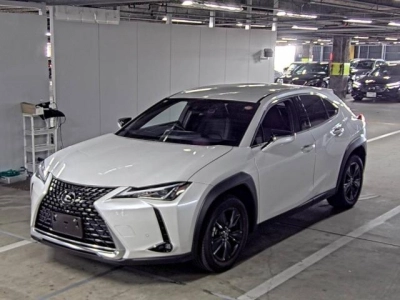 LEXUS UX