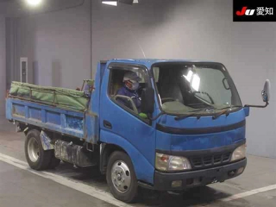 TOYOTA DYNA TRUCK