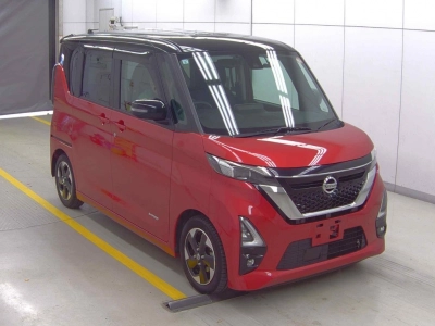 NISSAN ROOX