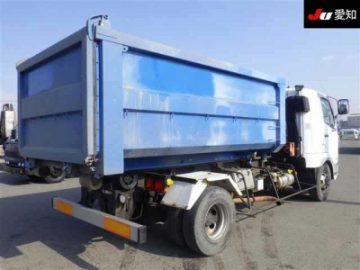 MITSUBISHI FUSO FIGHTER