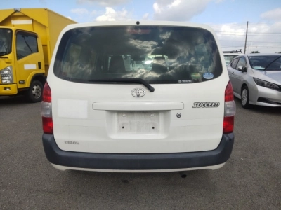 TOYOTA SUCCEED WAGON