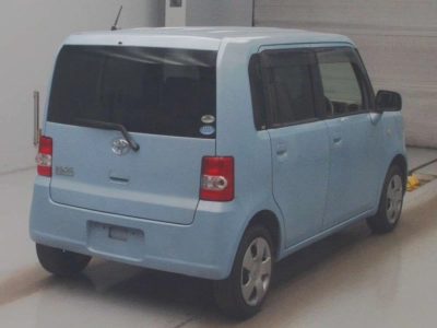 TOYOTA PIXIS SPACE