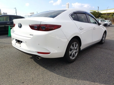 MAZDA MAZDA3