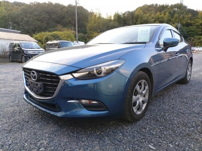 MAZDA AXELA