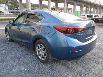 MAZDA AXELA
