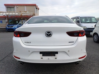 MAZDA MAZDA3