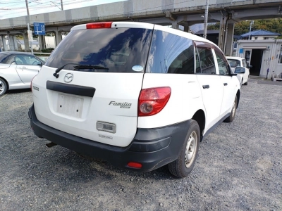 MAZDA FAMILIA
