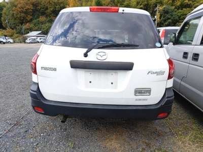 MAZDA FAMILIA