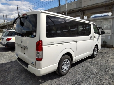 TOYOTA REGIUS ACE