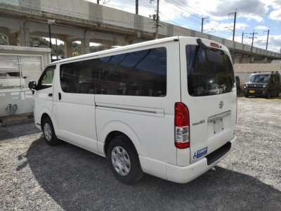 TOYOTA REGIUS ACE