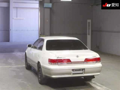TOYOTA MARK II