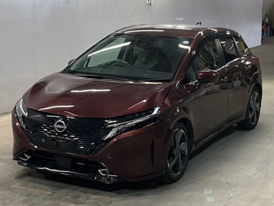 NISSAN AURA