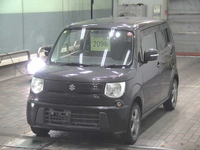 SUZUKI MRWAGON