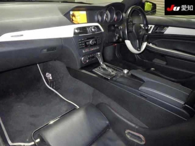 MERCEDES BENZ C CLASS