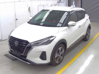 NISSAN KICKS