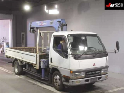 MITSUBISHI CANTER