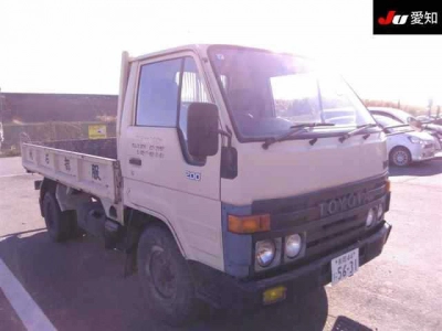 TOYOTA DYNA TRUCK
