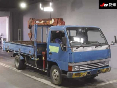 MITSUBISHI CANTER
