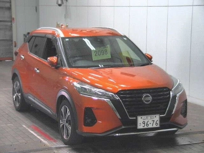NISSAN KICKS