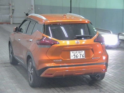 NISSAN KICKS