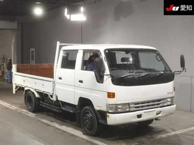 TOYOTA DYNA TRUCK