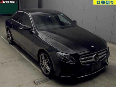 MERCEDES BENZ E CLASS