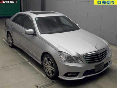MERCEDES BENZ E CLASS