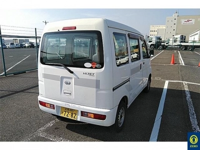 DAIHATSU HIJET VAN