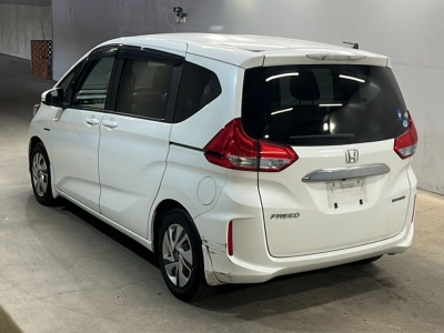 HONDA FREED HYBRID