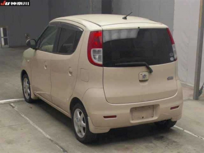 SUZUKI MRWAGON