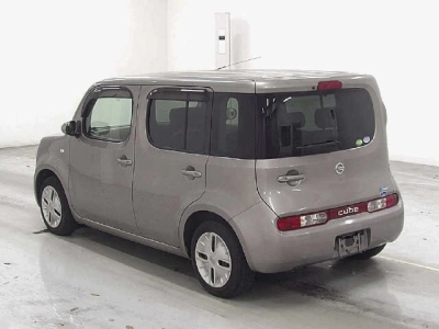 NISSAN CUBE