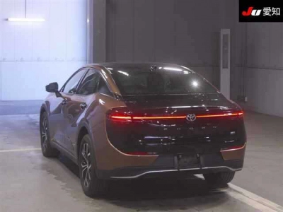 TOYOTA CROWN CROSSOVER