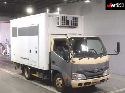 TOYOTA DYNA TRUCK