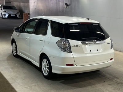 HONDA FIT SHUTTLE HYBRID